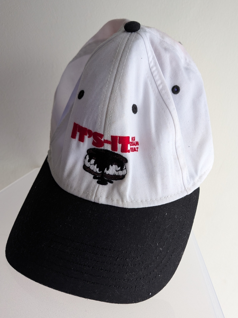OTTO White and Black IT'S-IT San Francisco Snap Back Cap Hat